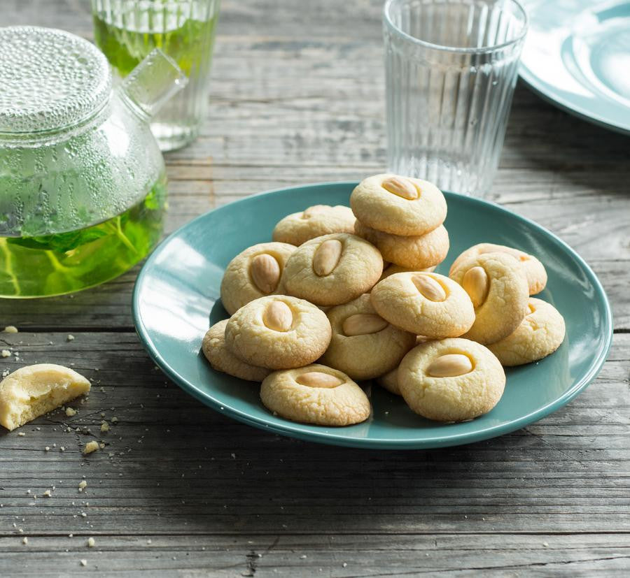 Lebanese Butter Cookies (Ghraybeh)