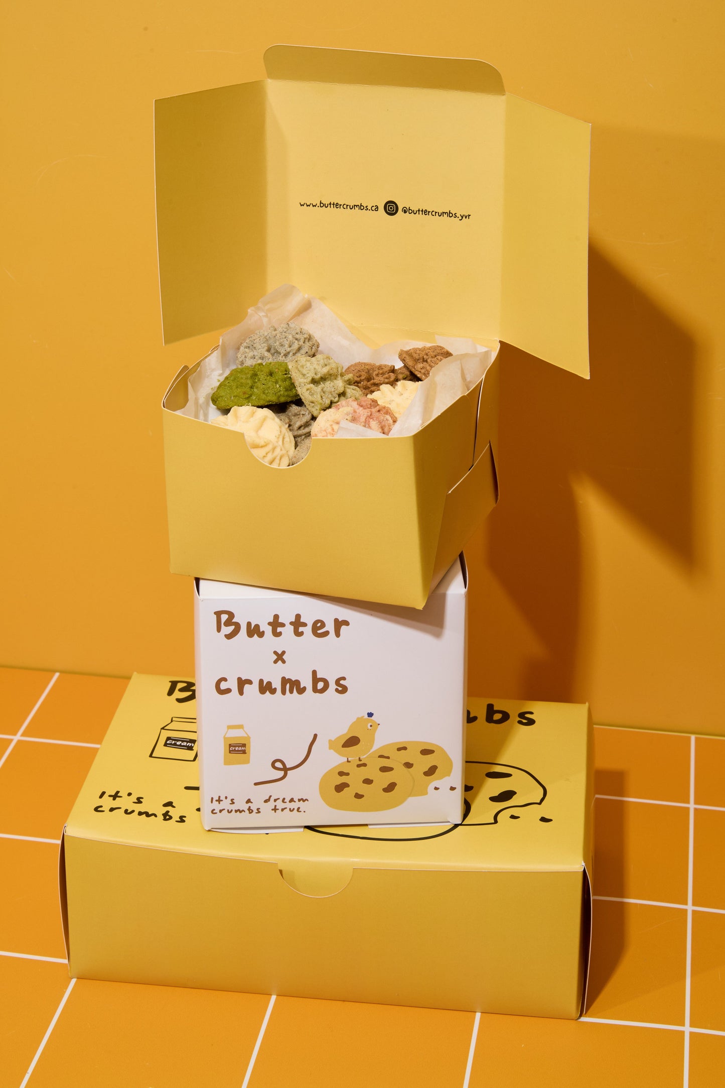 Melt-In-Your-Mouth Butter Cookies (36 pcs) - Canada-Wide Delivery